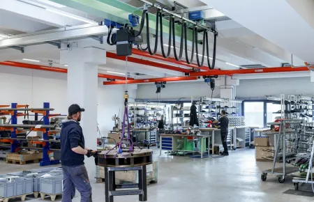 Arbeitssituation in der NEFF Gewindetriebe GmbH.